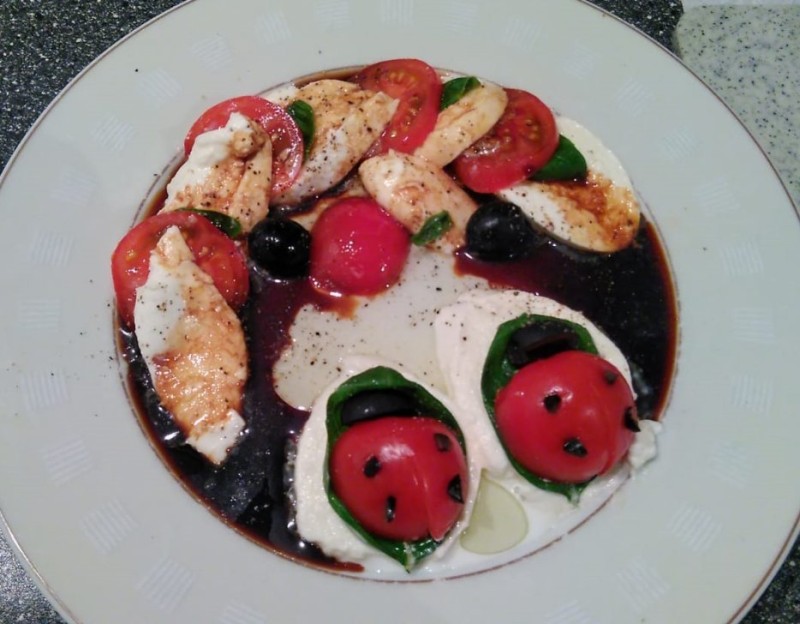 insalata caprese torretje 01.jpg